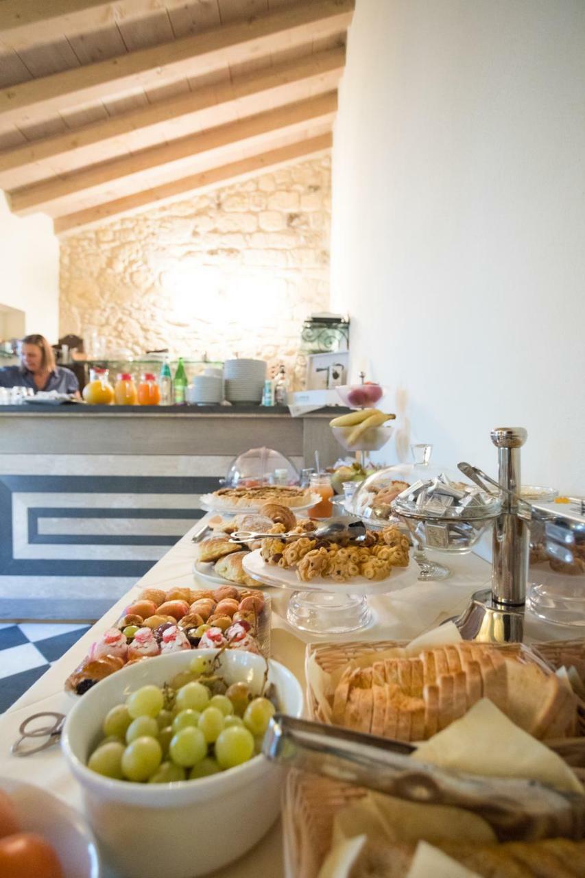Il Cortiletto Hotel Maison Tresnuraghes Екстер'єр фото